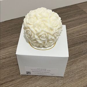 Anais Flower ball candle